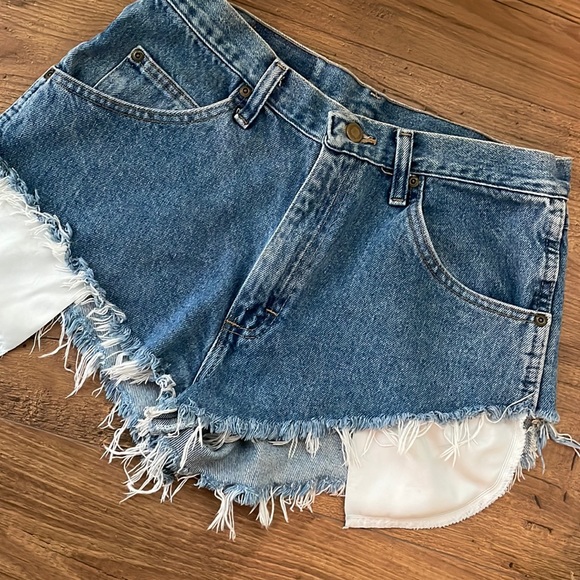 Urban Outfitters Pants - Urban outfitters vintage denim short shorts